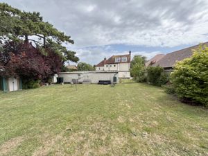 Photo 13- click for photo gallery